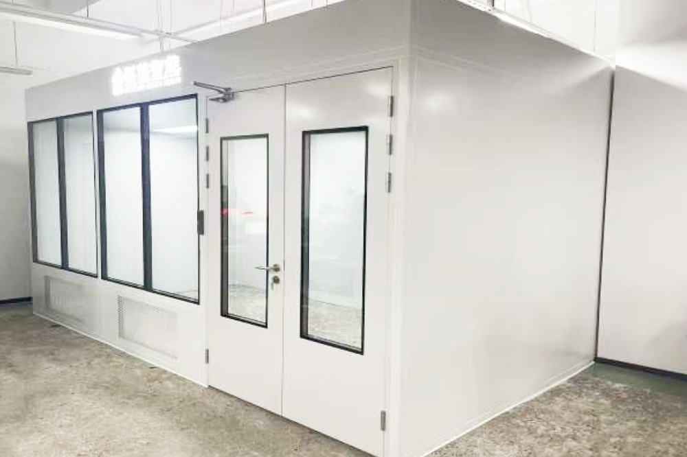 Modular HEPA-filtered Industrial Clean Booth